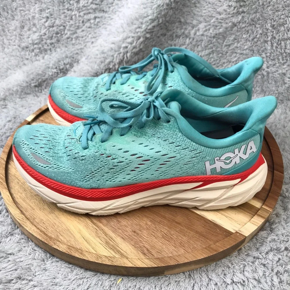 Hoka One One has couple